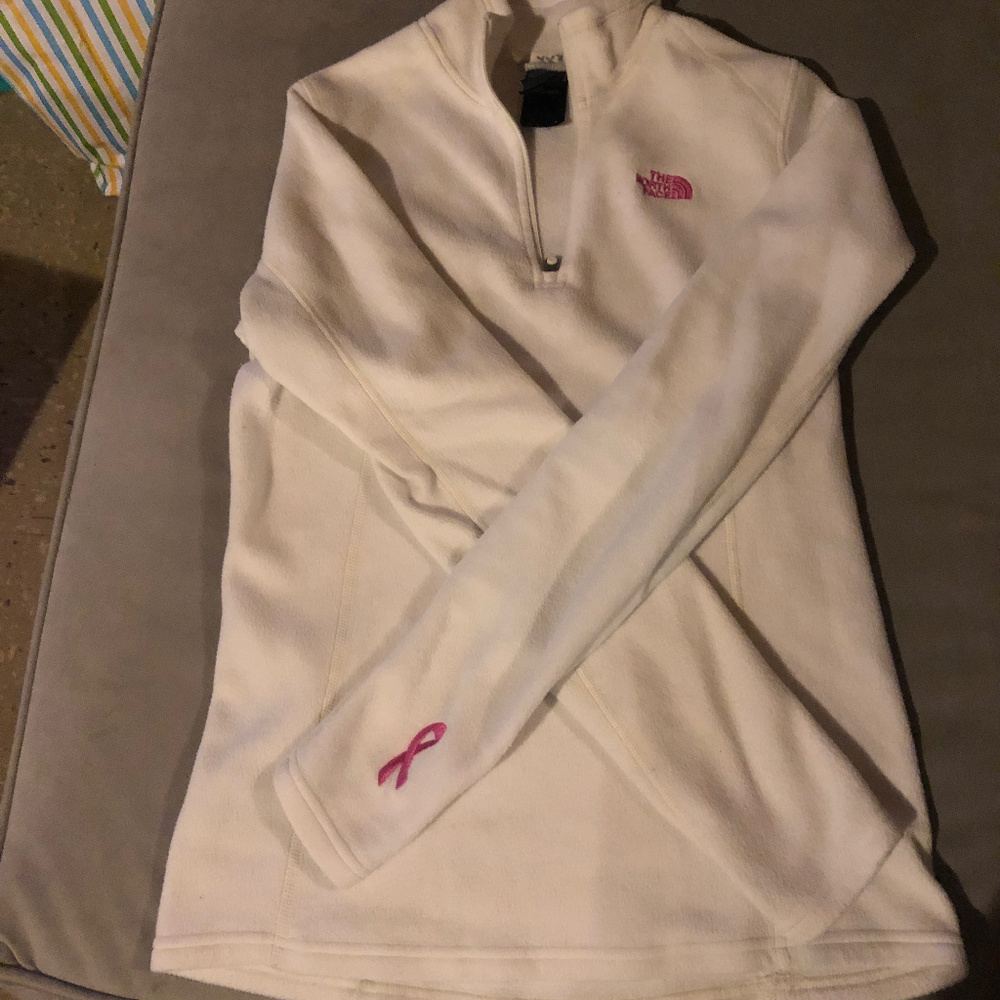 North Face Breast Cancer Ribbon Pull Over, fit S
